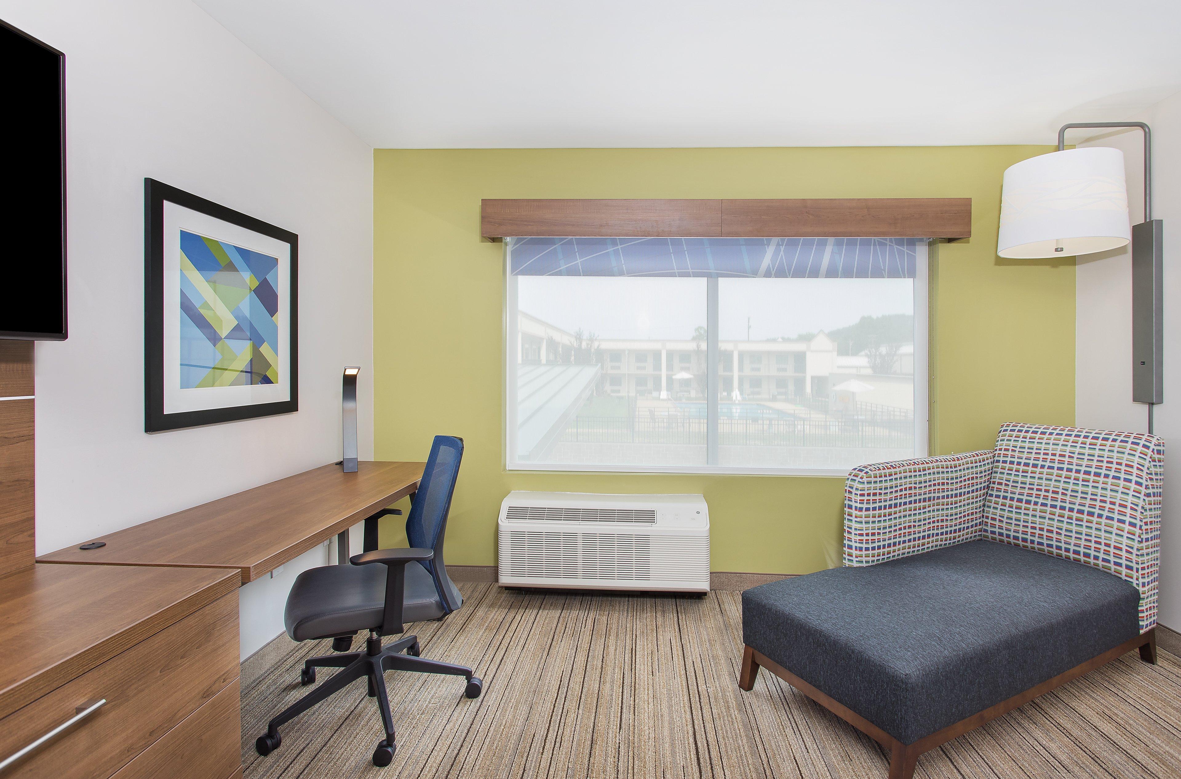 Holiday Inn Express Williamsburg By Ihg Exterior photo